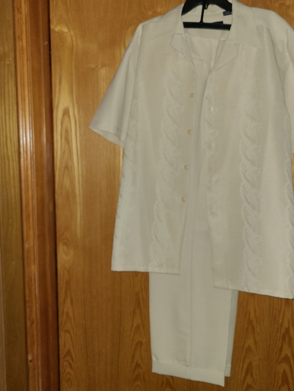 Men's Cream Short-Sleeve Shirt and Pants Set Size L